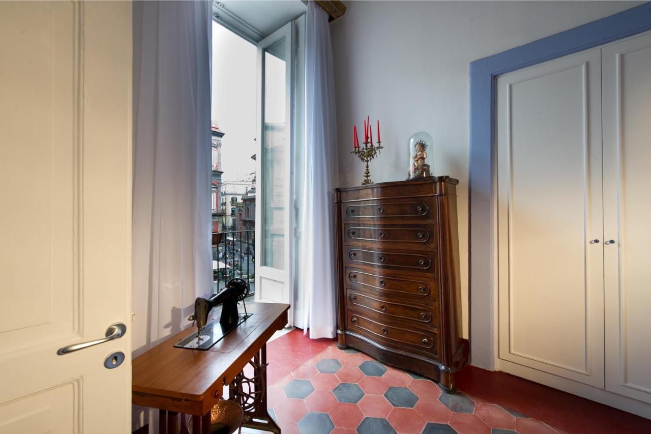 Appartamento Domus Decumana a Palazzo Petrucci Napoli Esterno foto